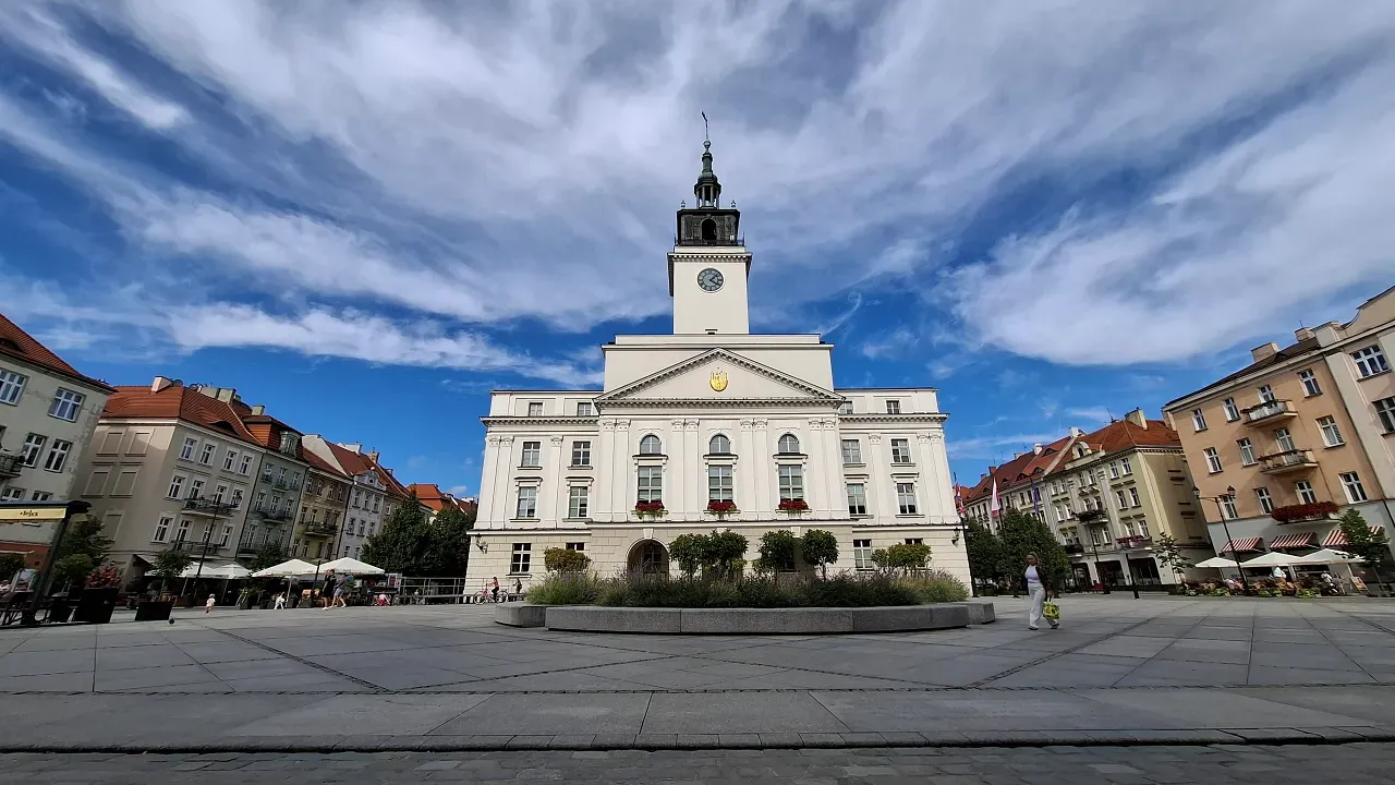 Rynek i ratusz w Kaliszu