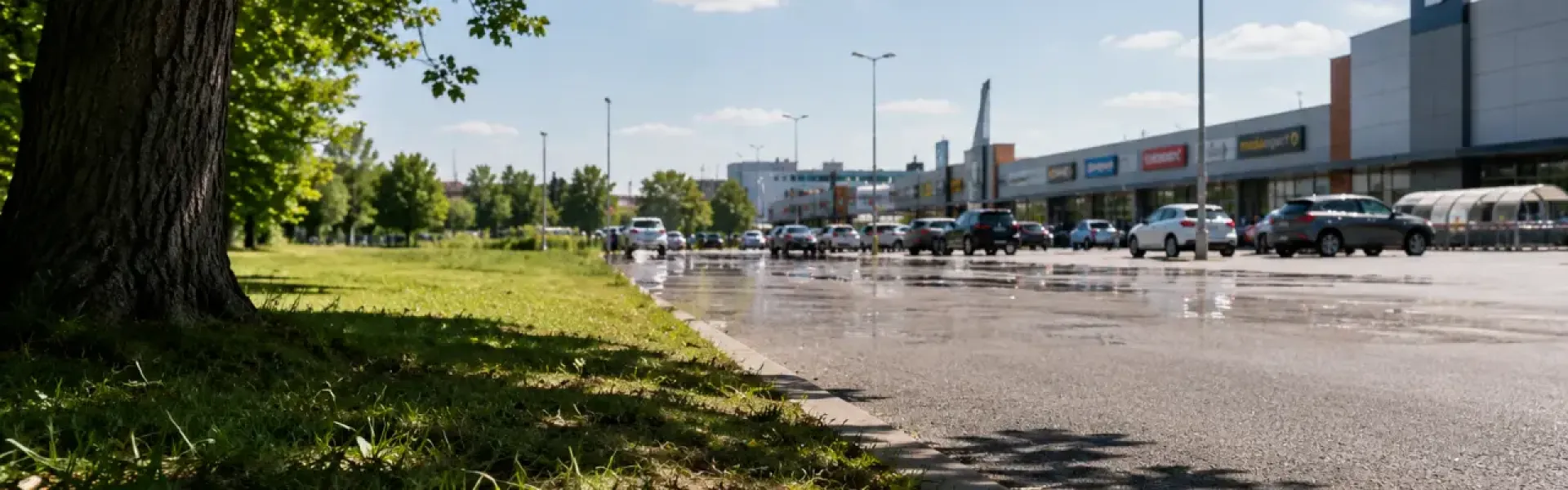 Najpierw ulewa, potem 40°C. Ten sam parking, ten sam problem