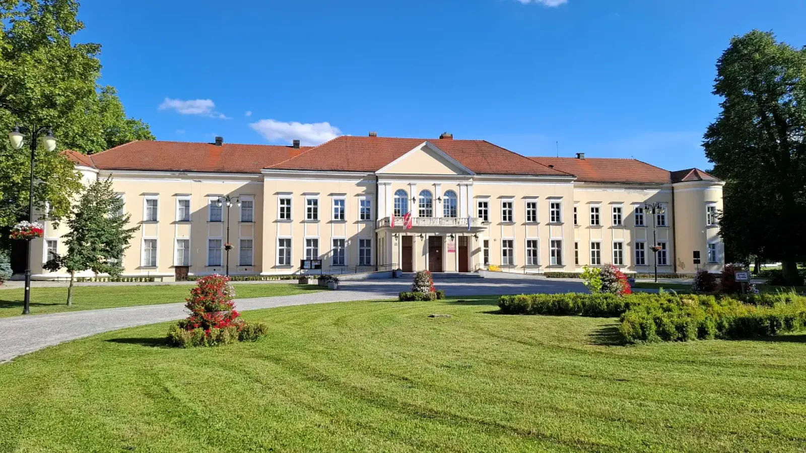 Urząd Miejski w Brzegu Dolnym